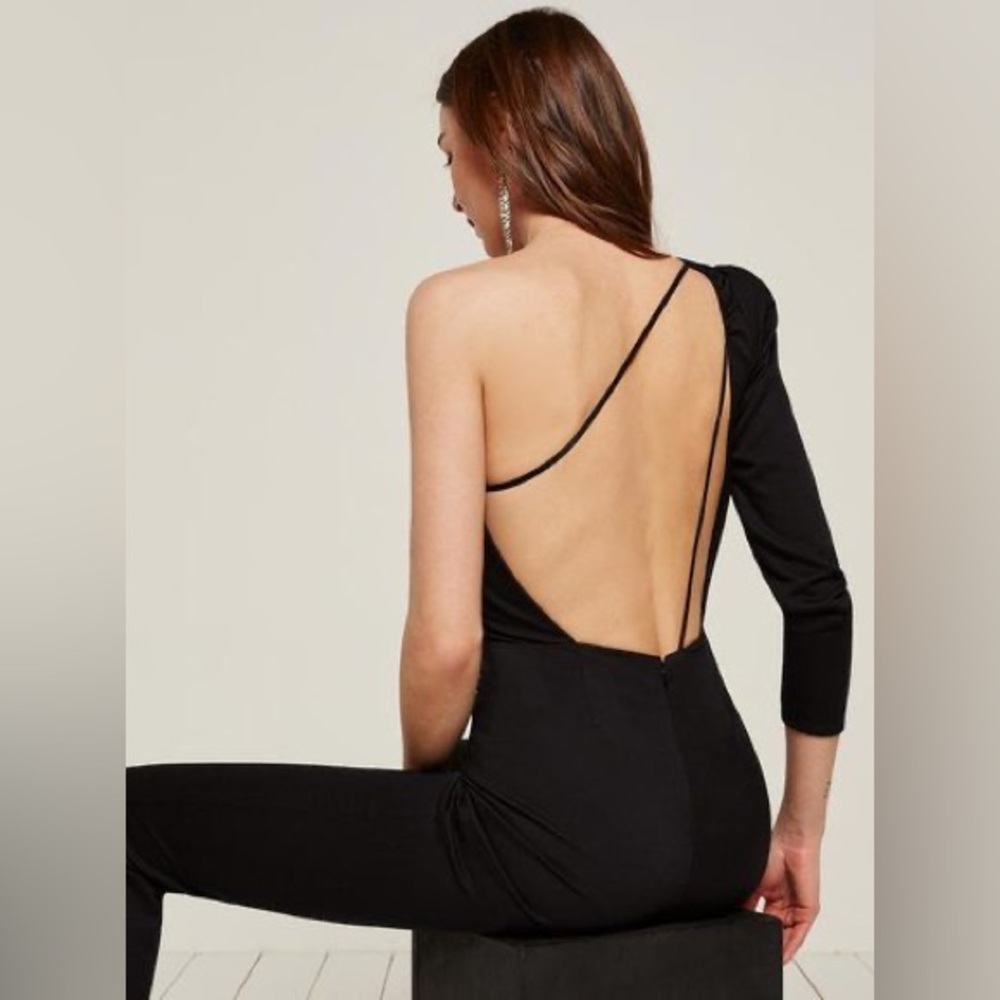 Reformation One Shoulder Black Jumpsuit sz 6